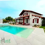 Beautiful Villa With Pool Parking St Jean De Luz